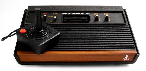 Файл:Atari 2600.jpg