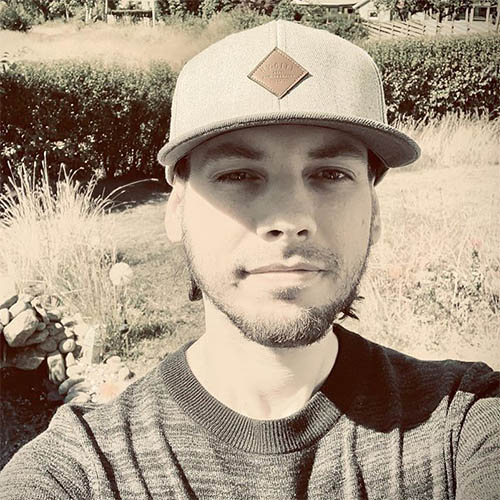 Файл:she 2019.jpg