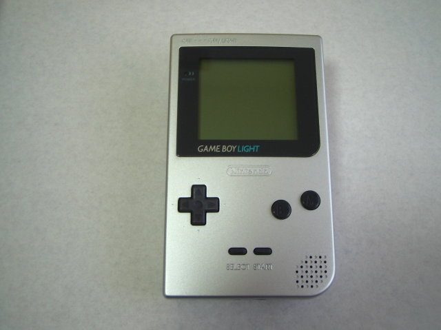 Файл:Game Boy Light.jpg