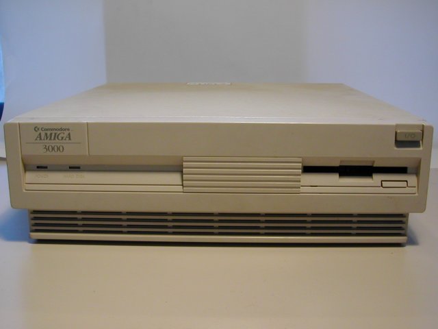 Файл:Amiga 3000.jpg