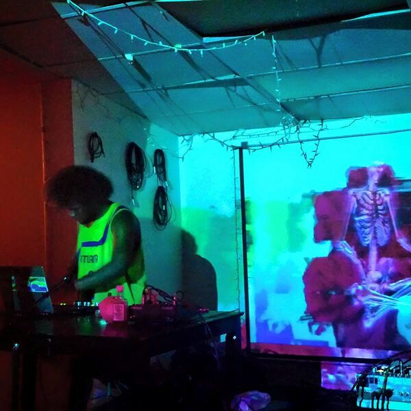 Файл:No Eyes - Chiptune Fest 2015.jpg